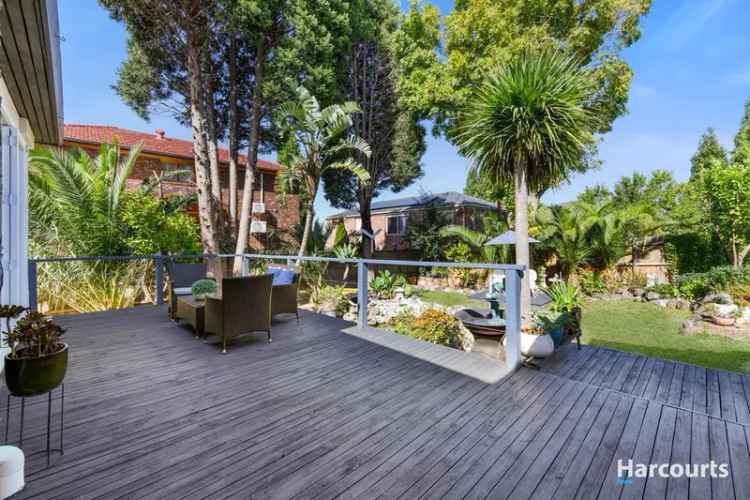 Family Oasis in Wantirna South 4 Beds Spacious Living