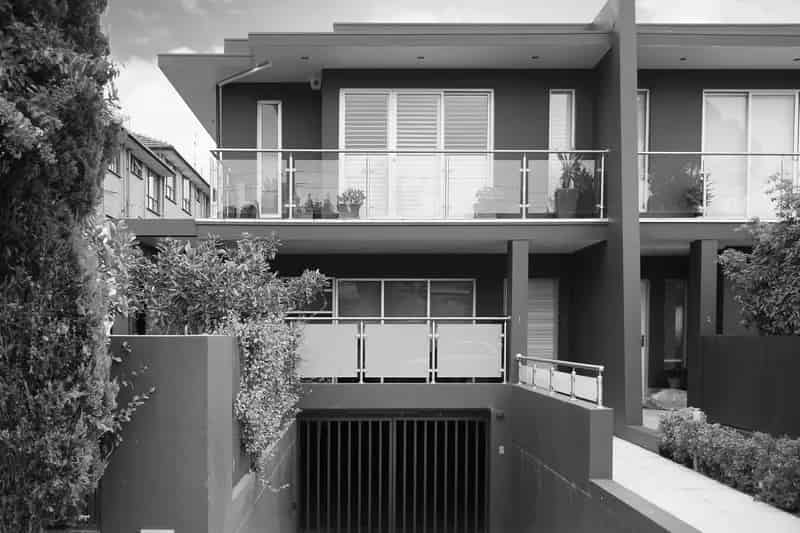 Buy House in Windsor with 3 Bedrooms and Courtyard