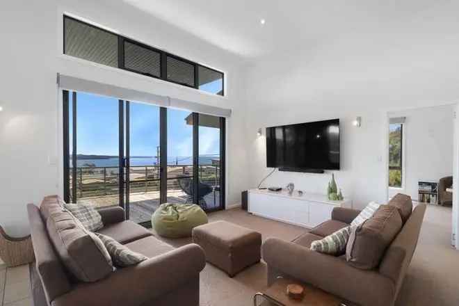 House For Sale in Binalong Bay, Tasmania