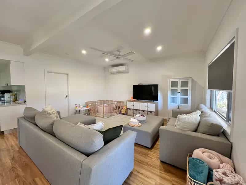26 Young Street, Forbes NSW 2871 - House For Lease