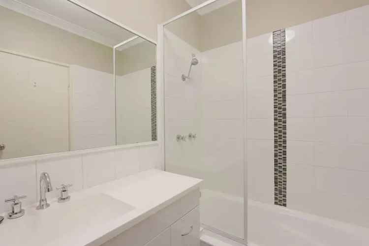 2 Bedroom Apartment Perth City Fringe 55m²