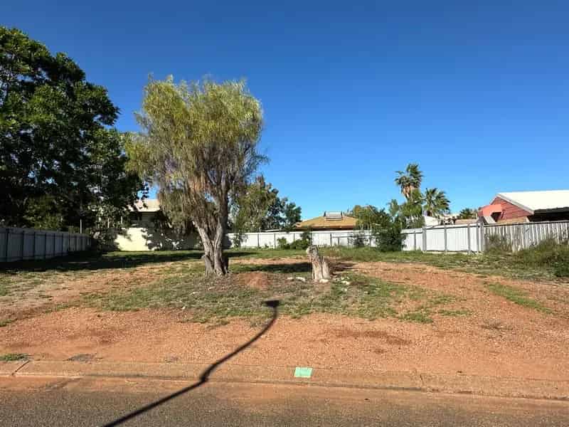 Buy Vacant Land in Millars Well with Great Potential