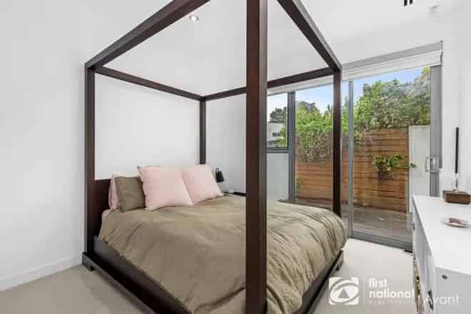 House For Sale , 6, Guest Close, Melbourne, Victoria