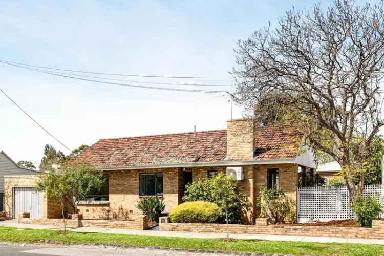 House For Sale in Melbourne, Victoria