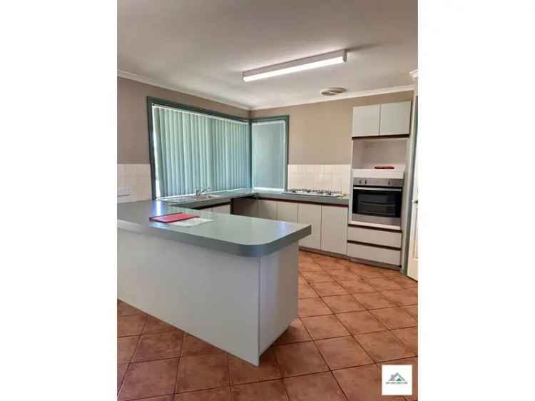 House For Rent in Port Denison, Western Australia