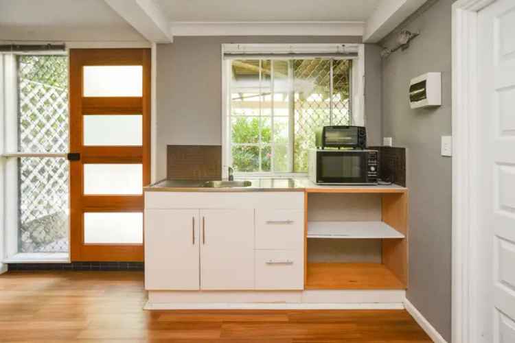 Studio Apartment near Gosford CBD