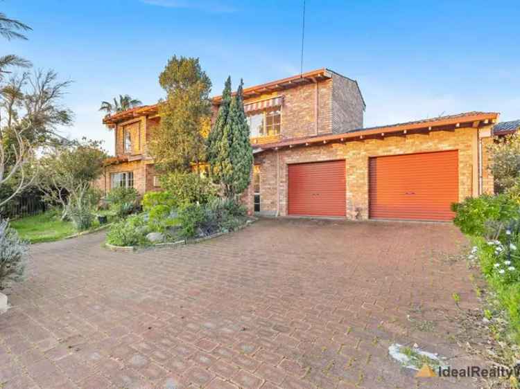 House For Sale in City of Canning, Western Australia