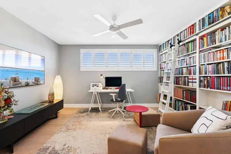 Rent Luxury Apartment in Gold Coast City with Stunning Views and Modern Features