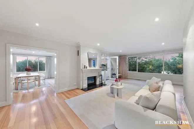 Five Bedroom Family Home Near Canberra Girls Grammar