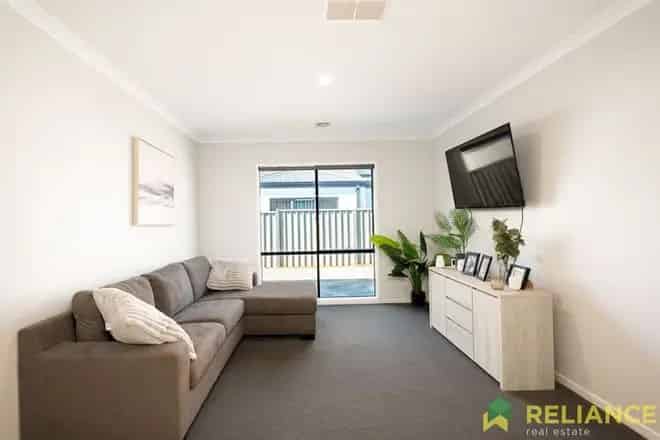 House For Sale , 39, Calderwood Road, Shire of Moorabool, Victoria