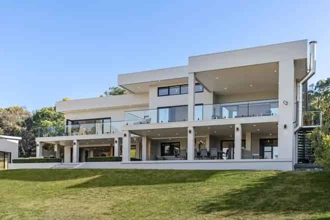 House For Sale , Binalong Bay, Tasmania