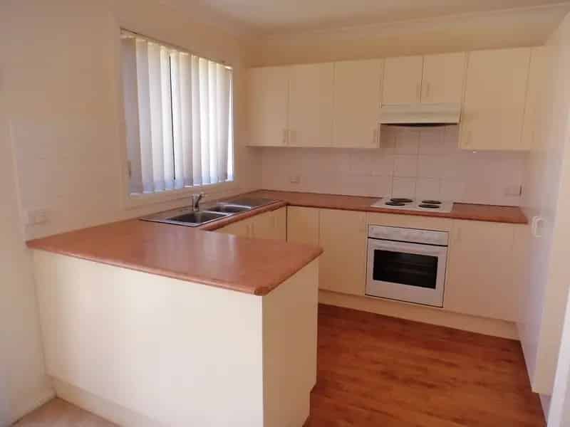 Real Estate For Lease - 9/16 Cadogan Road - Macquarie Fields , NSW