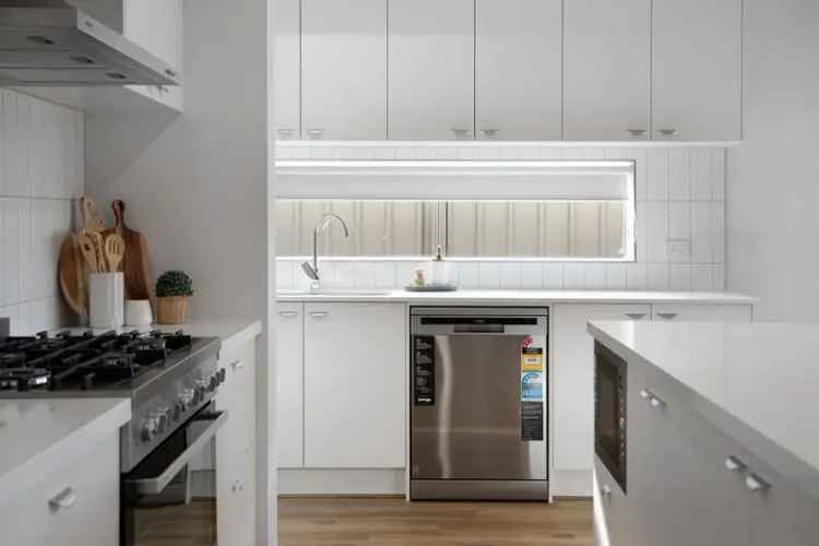 House For Sale , 12, Tanby Drive, City of Greater Bendigo, Victoria
