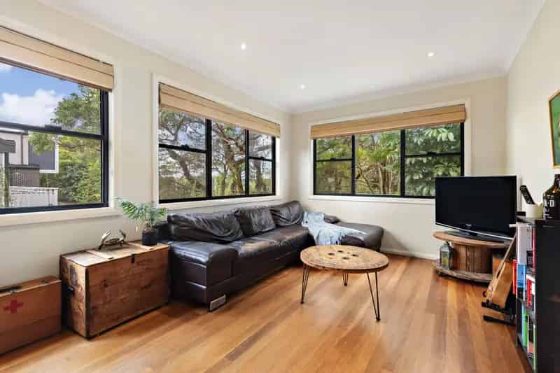 Real Estate For Lease - 1645 Pittwater Road - Mona Vale , NSW