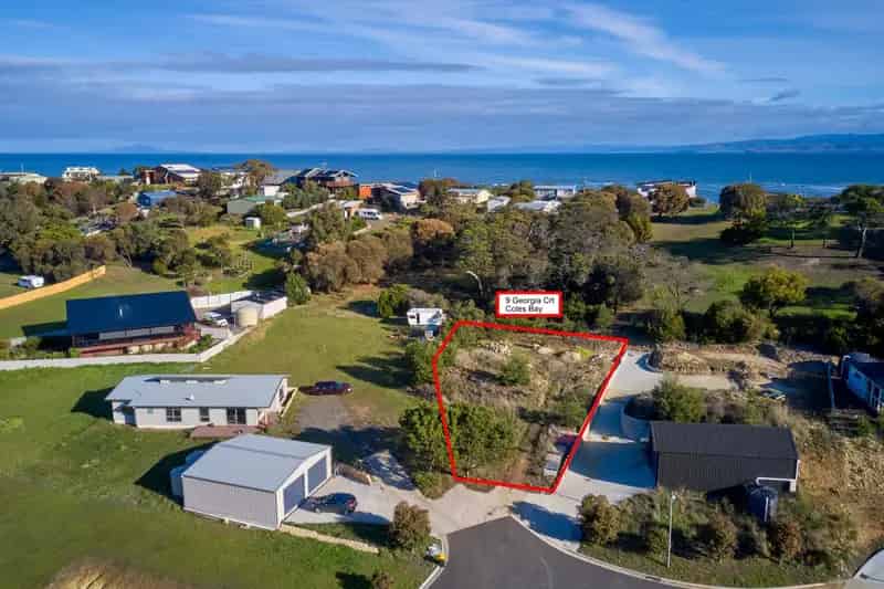 Land for Sale: Prime 1002 sqm North-Facing Plot in Colesbay, Tasmania Overview