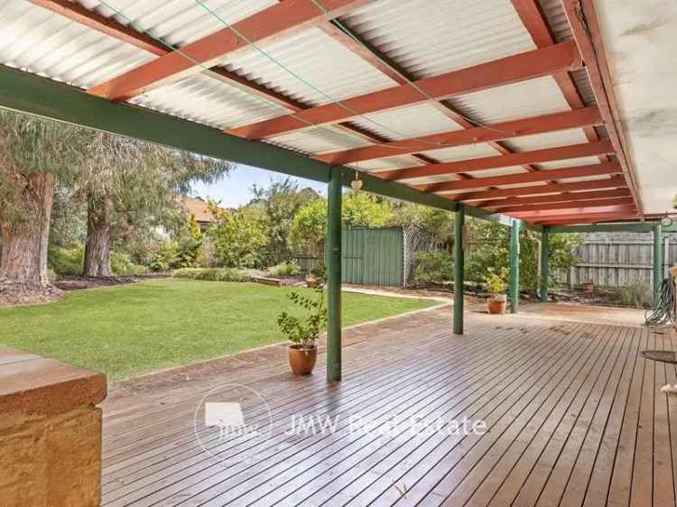 Rent Solid Brick Cottage in Dunsborough with Spacious Backyard and Garden