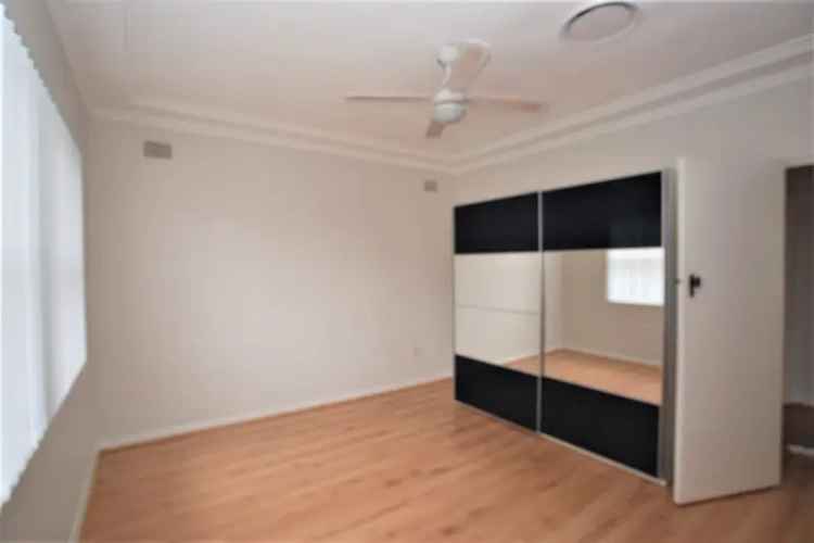 4 rooms house of 303 m² in Sydney