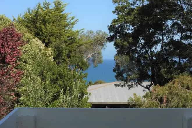 House For Sale , 9, Point Avenue, Shire of Colac Otway, Victoria