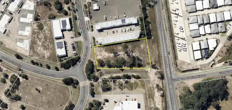 Commercial Land with DA.