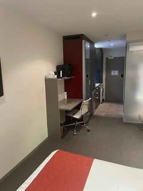 2 rooms apartment of 177 m² in Melbourne