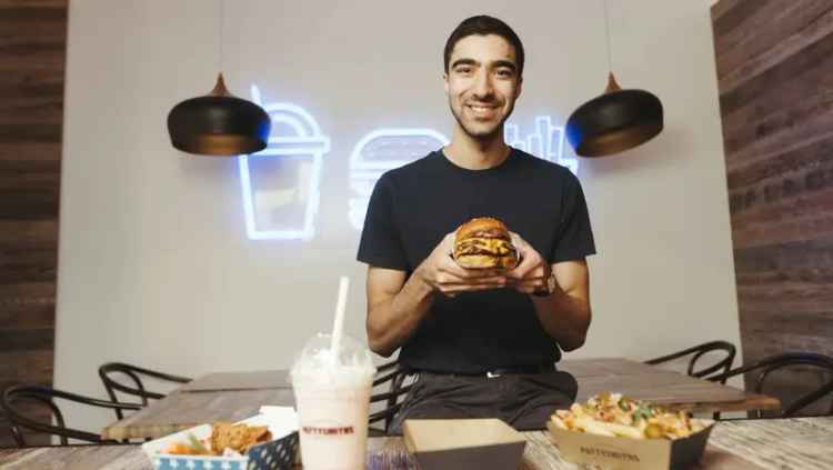 Pattysmiths Is Smashing The Burger Scene In Queensland And Expanding!