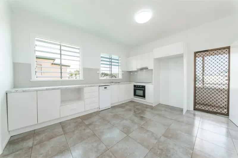 38 Mabin Street, Rosslea QLD 4812 - House For Lease