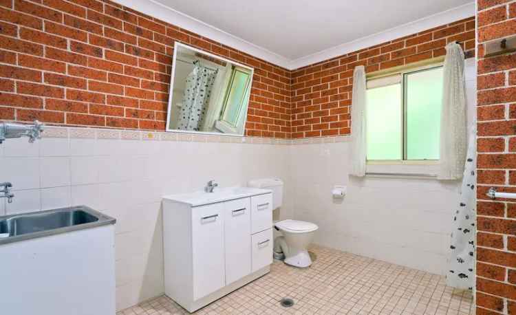 Real Estate For Lease - 5A Bowman Street - Richmond , NSW