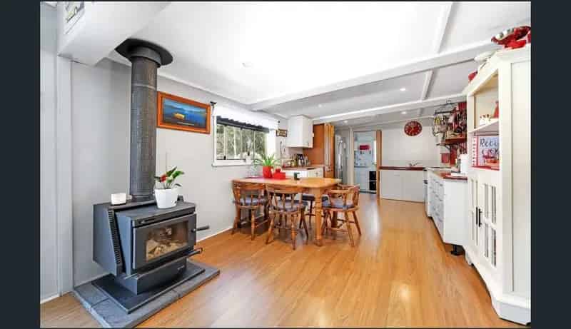 Acreage, Privacy & Potential - The Ultimate Country Lifestyle!