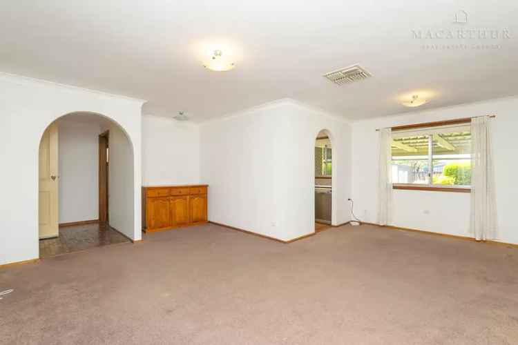 House For Rent in Wagga Wagga City Council, New South Wales