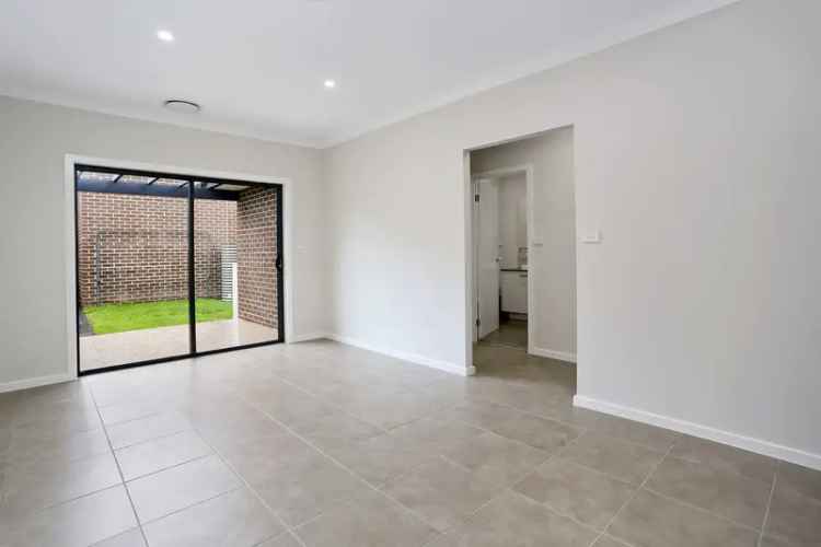 Modern 3 Bed Terrace Home Redbank Estate North Richmond NSW