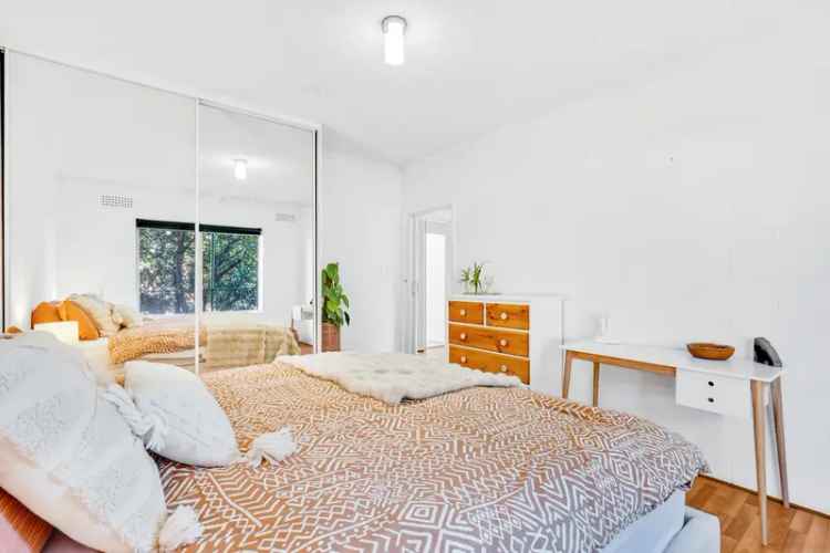 Cozy 2-Bedroom Apartment in Goodwood Near City