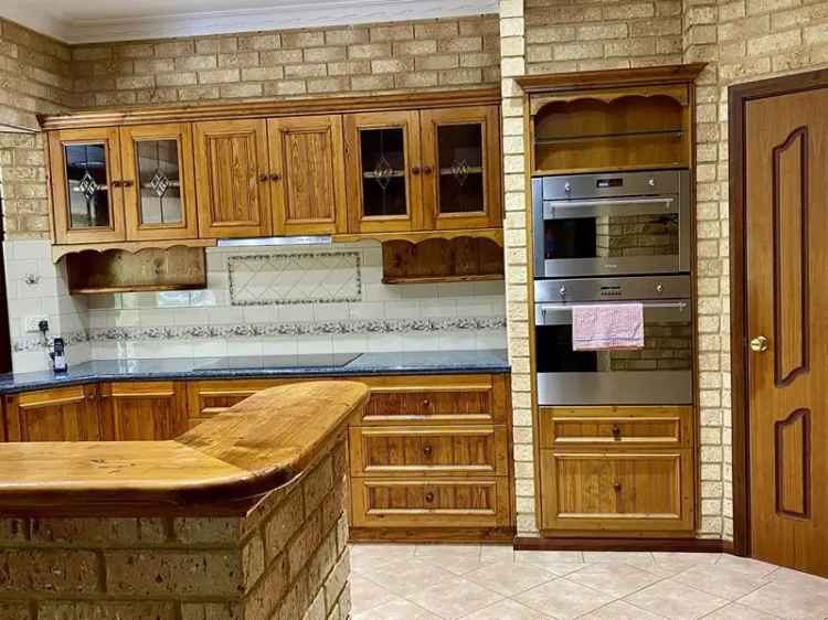 House For Sale in Merredin, Western Australia