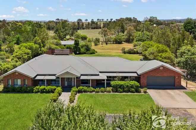 Four Bedroom Home with Peaceful Garden and Abundant Natural Light