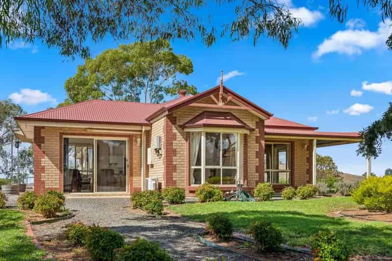 Buy rural property in Eden Valley with stunning views and Vineyard