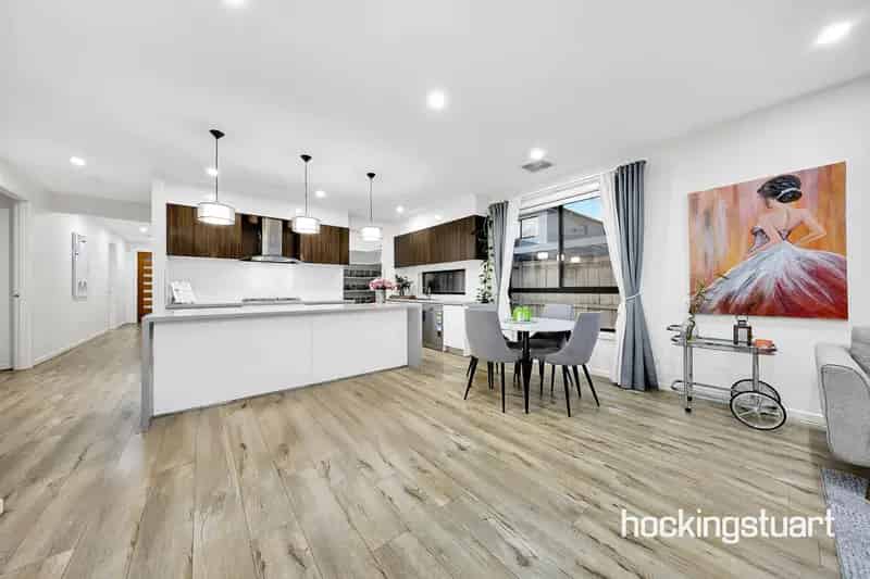 House For Sale , 33, Budawang Way, Melbourne, Victoria
