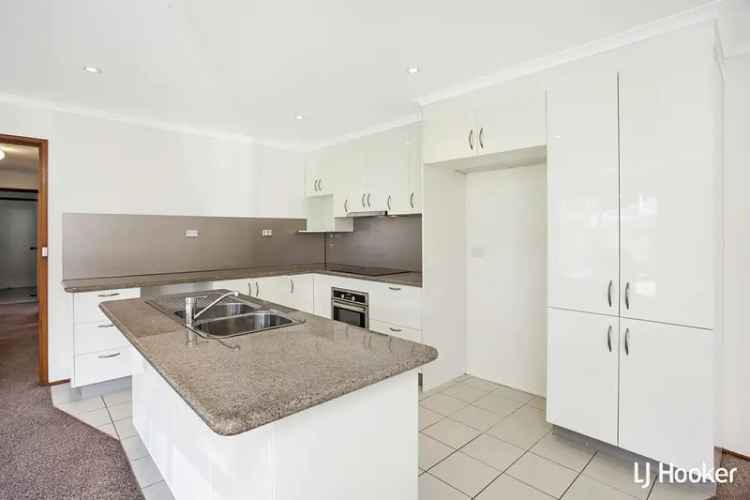 House For Rent in District of Belconnen, Australian Capital Territory