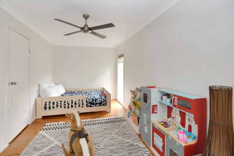 For Lease Family Home in Narara with Beautiful Gardens and Modern Features