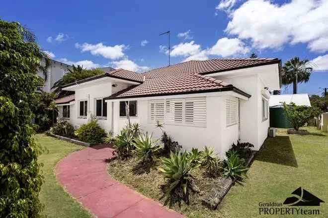 House For Sale in Geraldton, Western Australia