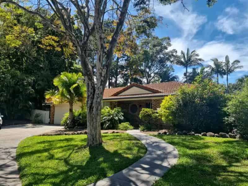 APPLICATION APPROVED - PAYMENT PENDING Large family home with inground pool