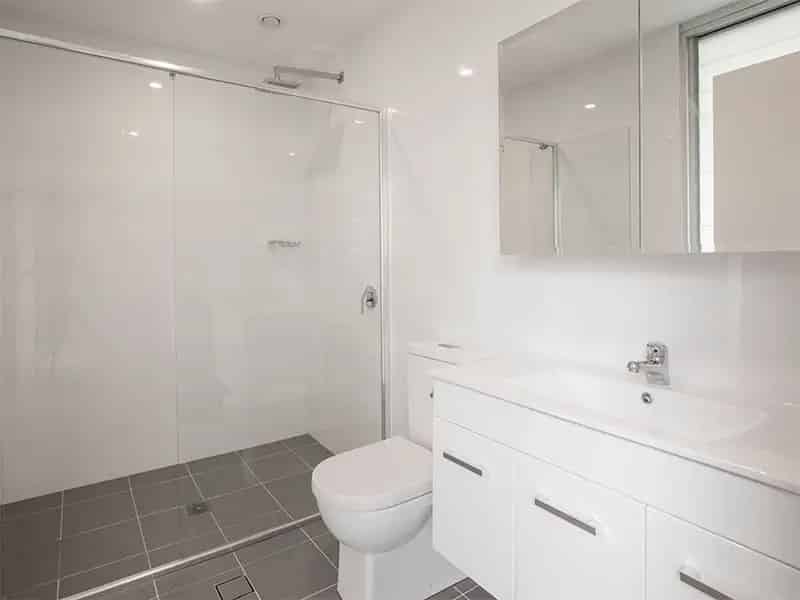 Open Plan and Vibrant Terrace in the Heart of Beaconsfield