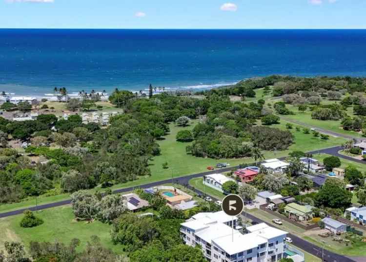 Bargara Beach Unit Close to Nielsons Beach