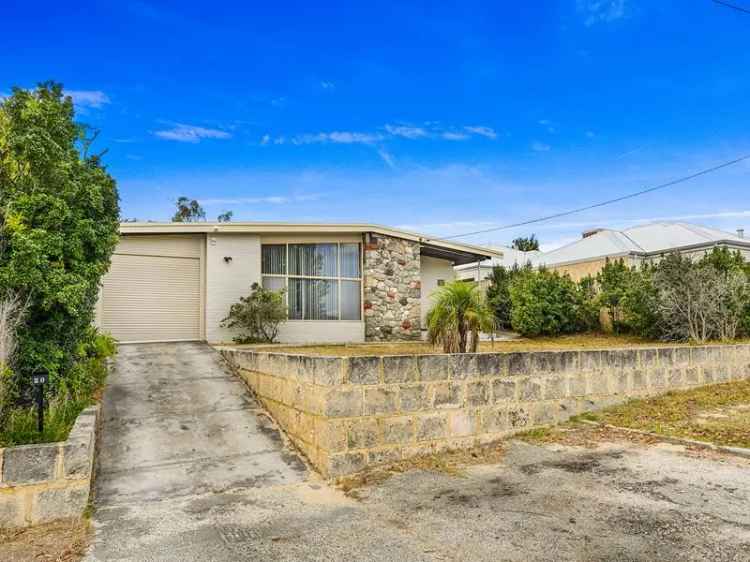 House For Sale in City of Stirling, Western Australia