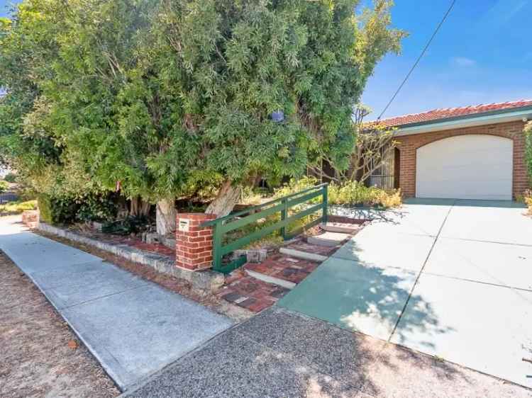 House For Sale in City of Stirling, Western Australia