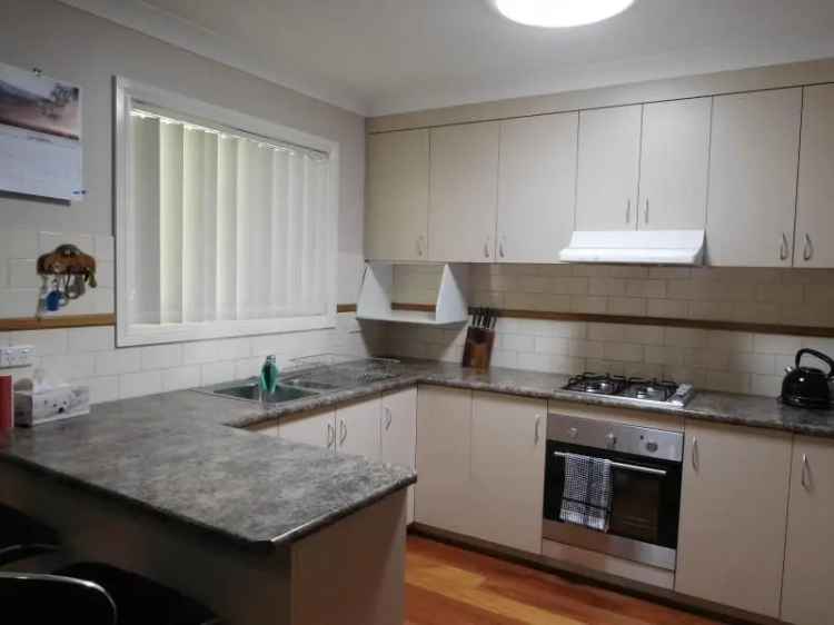 House For Rent in Wagga Wagga City Council, New South Wales