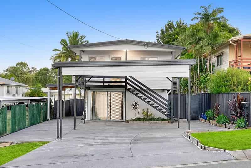 Stylishly Renovated Double-Storey Home in a Prime Location!