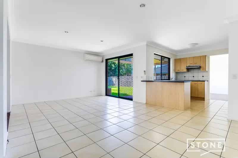 Real Estate For Lease - 7 Bronze Court - Griffin , QLD