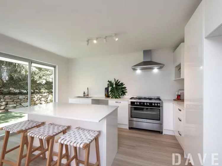 Stunning Renovated 4 Bed 2 Bath Home Padbury