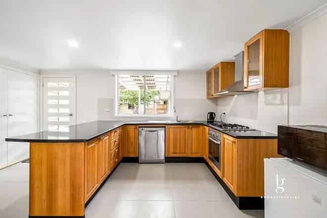 House For Sale , 62, Rosamond Road, Melbourne, Victoria