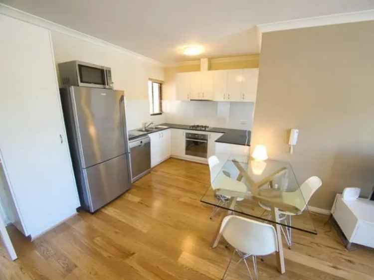 Immaculate Furnished Contemporary Apartment near Oxford Street