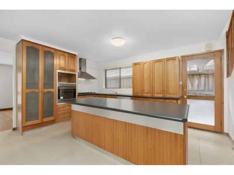 Comfortable 4-Bedroom Home In Prime Position